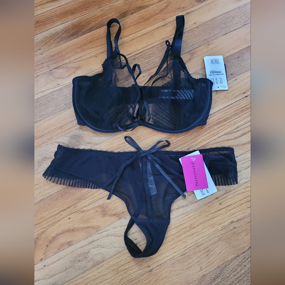 Passionate by Chantelle Bra & Panty Set Size 32DDD & Medium Black NWT